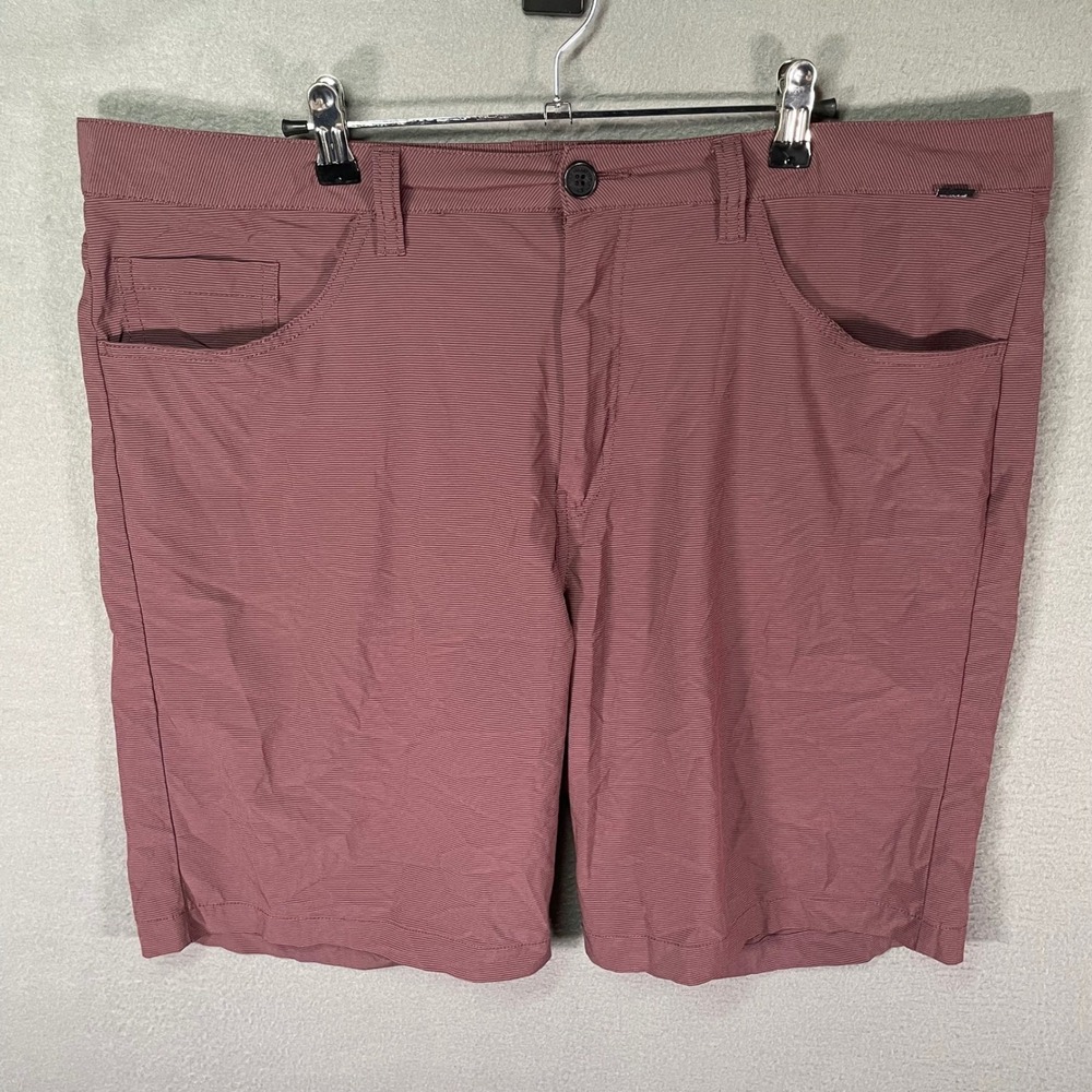 TravisMathew Mens 38 Golf Shorts Maroon Performance Stretch‎ Flat Front